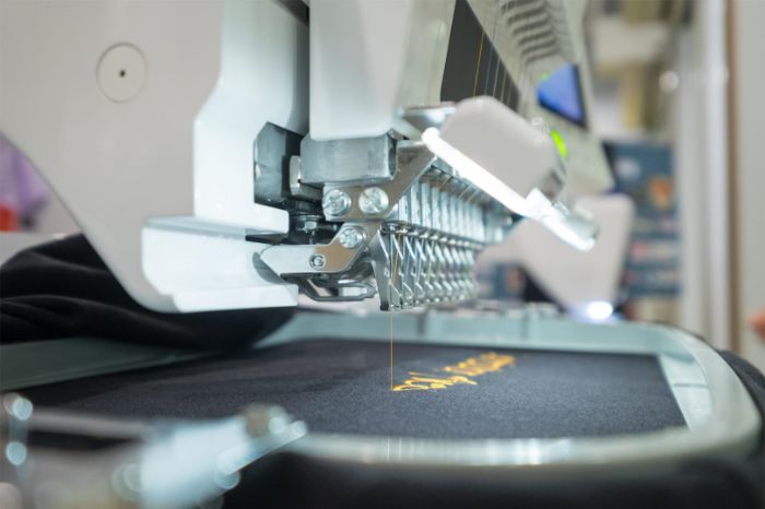Service de broderie, Woustviller