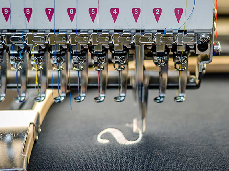 Service de broderie, Amnéville